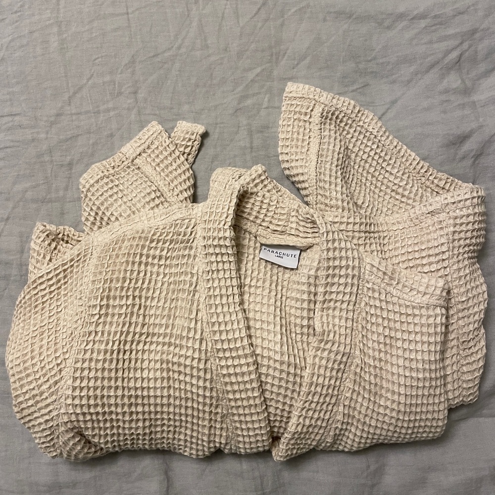 Parachute Waffle robe size Large